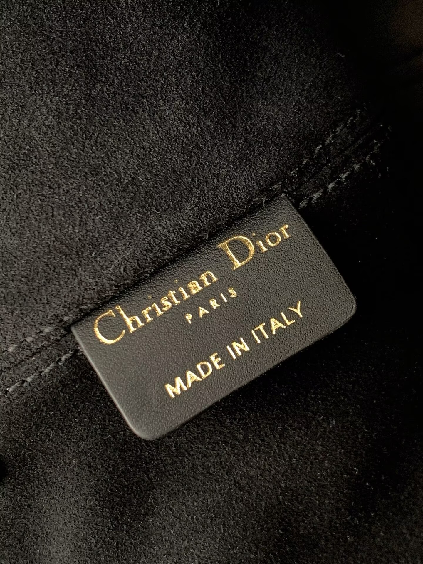 LARGE DIOR TOUJOURS BAG Latte Macrocannage Calfskin M6233 Black LARGE DIOR TOUJOURS BAG Latte Macrocannage Calfskin M6233 Black