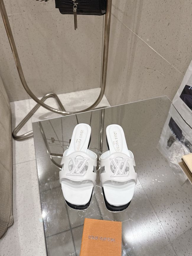 Louis Vuitton Isola Flat Mule 1AK4QO-5