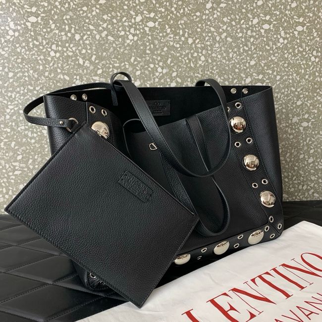 VALENTINO NELLCOTE Medium Calfskin Handbag WB0R79 BLACK