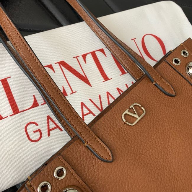 VALENTINO NELLCOTE small Calfskin Handbag WB0R78 camel