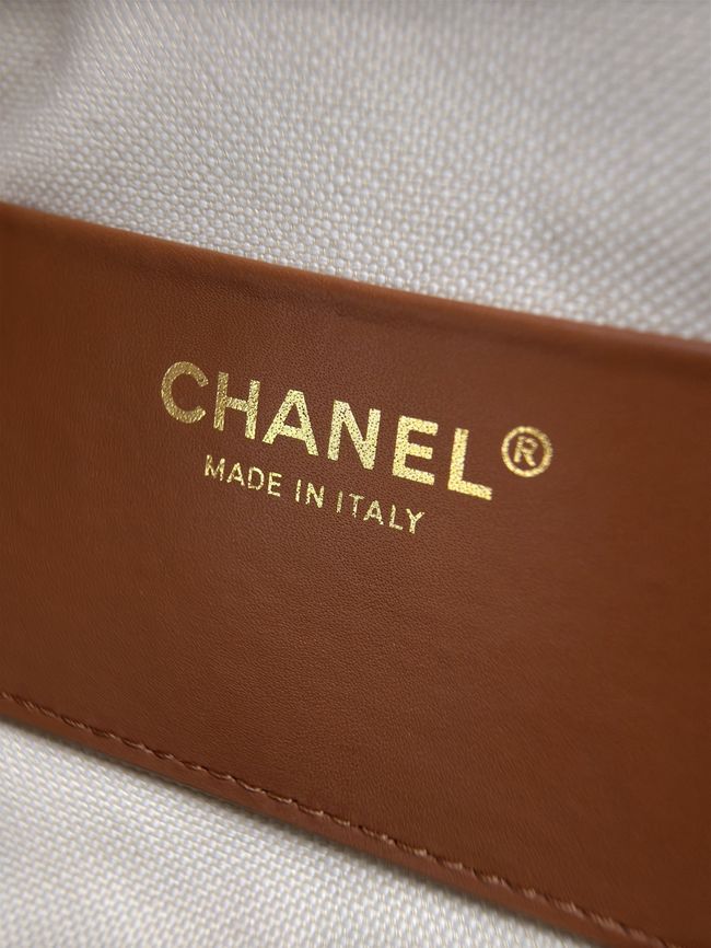 CHANEL Medium Flapbag AS6406 brown