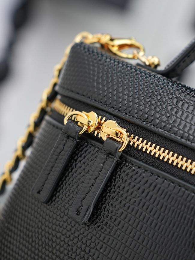 Chanel Vanity with Chain AP5195 black