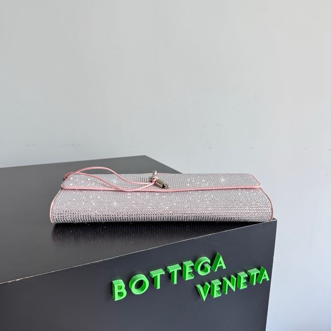 Bottega Veneta Andiamo Clutch Crystal 32190 pink