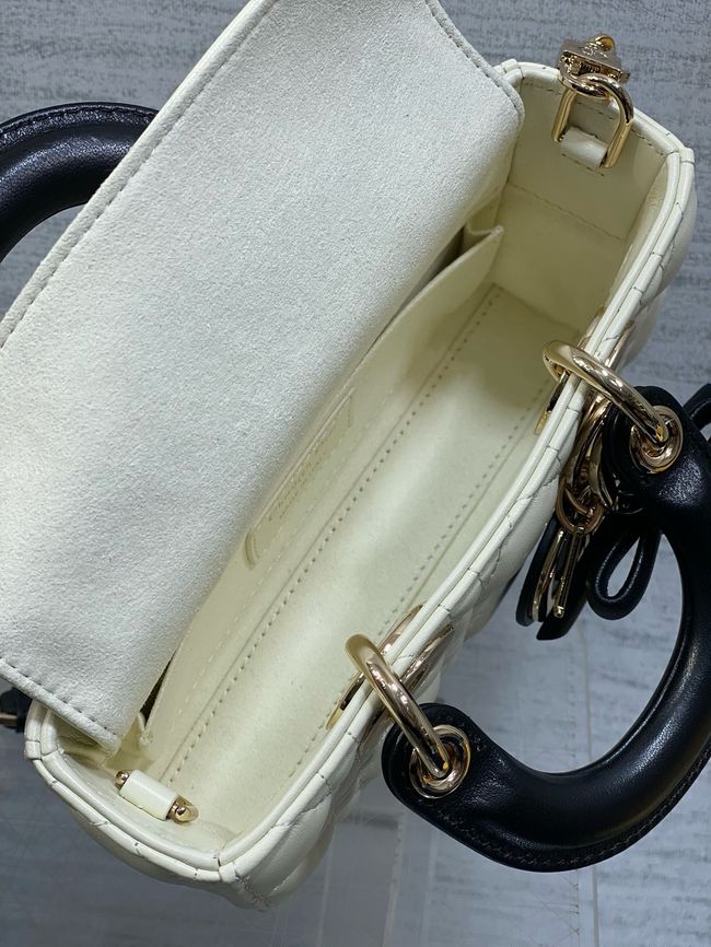 Mini Lady D-Joy BagCannage Lambskin M0636OU Latte and black Mini Lady D-Joy BagCannage Lambskin M0636OU Latte and black
