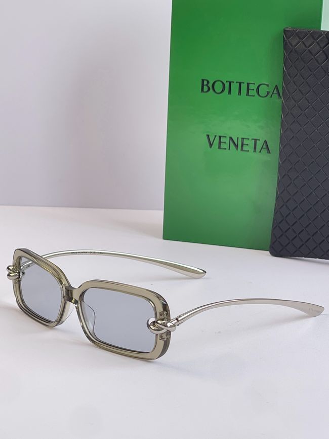 Bottega Veneta Sunglasses 821448-4