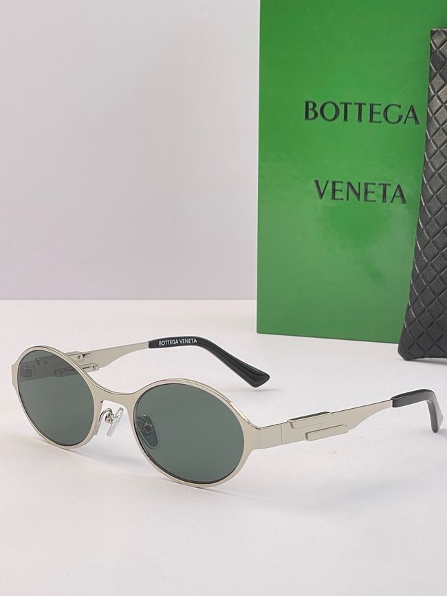 Bottega Veneta Sunglasses 821449-4