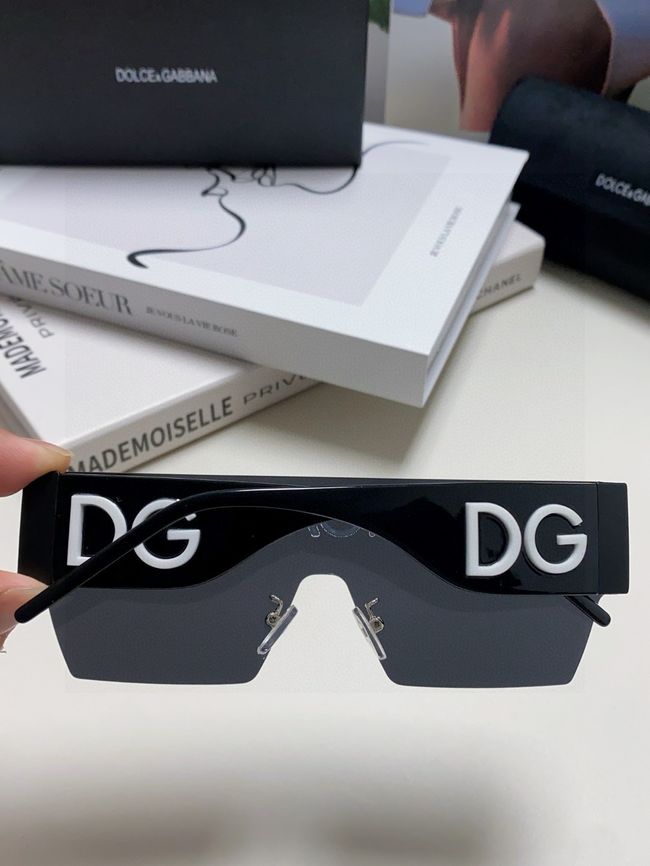 Dolce & Gabbana Sunglasses 821452-4 Dolce & Gabbana Sunglasses 821452-4