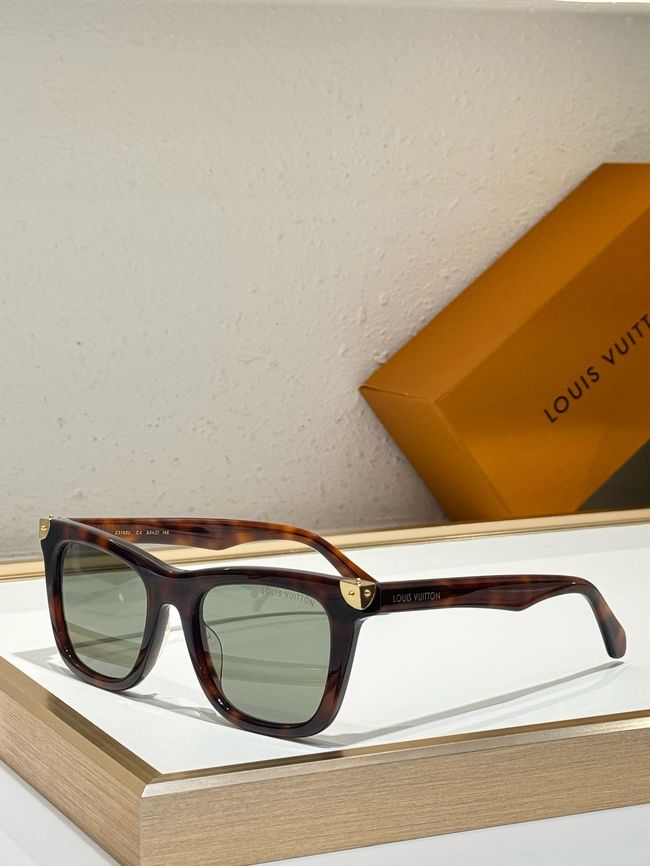 Louis Vuitton Sunglasses 821477-7