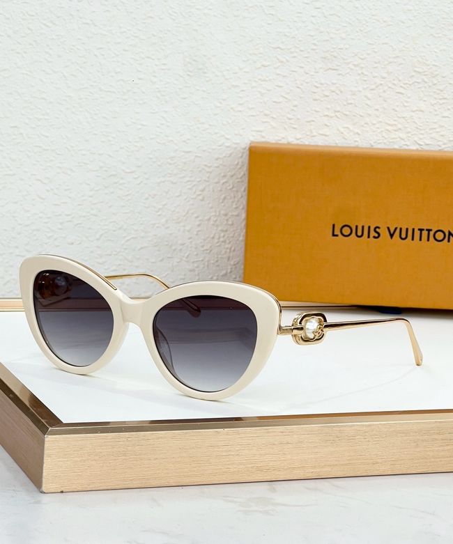 Louis Vuitton Sunglasses 821479-1