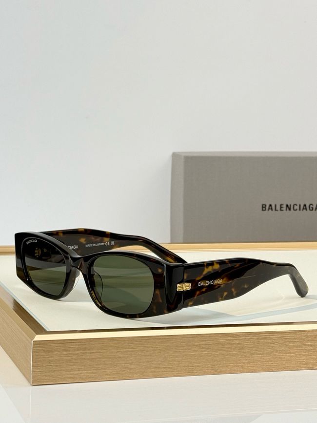 Balenciaga Sunglasses 821523-5