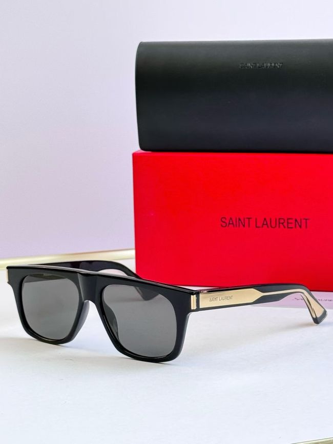 Saint Laurent Sunglasses 821514-1
