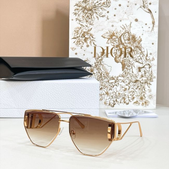 Dior Sunglasses 821533-6