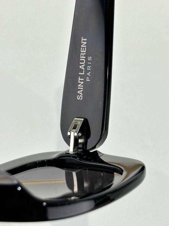 Saint Laurent Sunglasses 821507-4