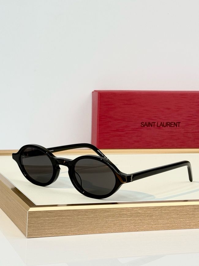Saint Laurent Sunglasses 821509-3