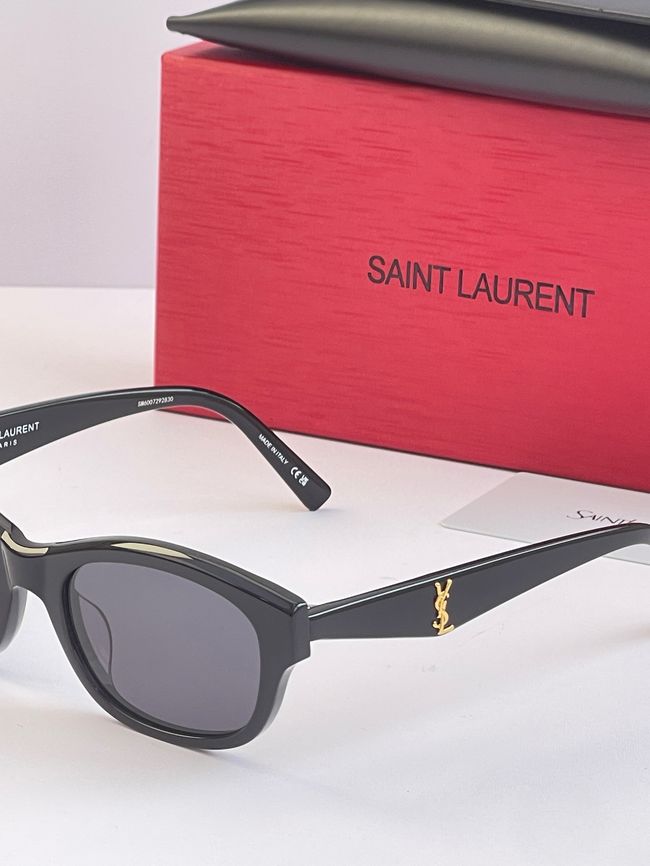 Saint Laurent Sunglasses 821512-1 Saint Laurent Sunglasses 821512-1