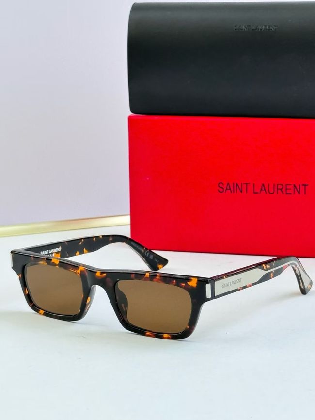 Saint Laurent Sunglasses 821515-4