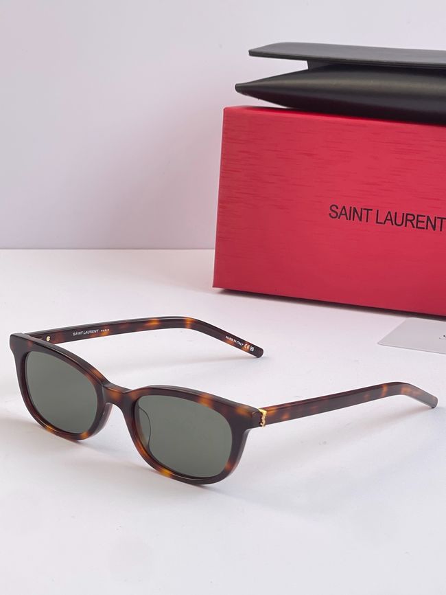 Saint Laurent Sunglasses 821517-3