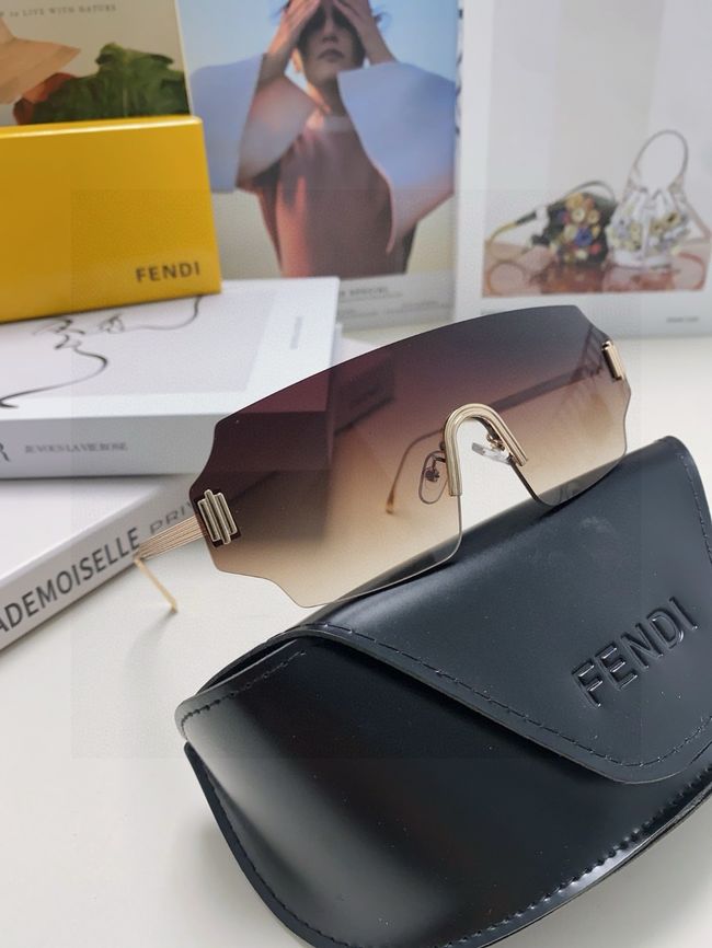 Fendi Sunglasses 821539-2 Fendi Sunglasses 821539-2