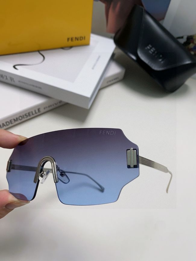 Fendi Sunglasses 821539-3