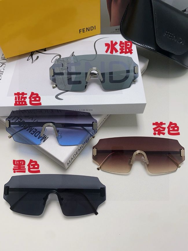 Fendi Sunglasses 821539-4 Fendi Sunglasses 821539-4