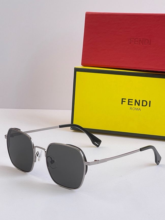 Fendi Sunglasses 821540-1