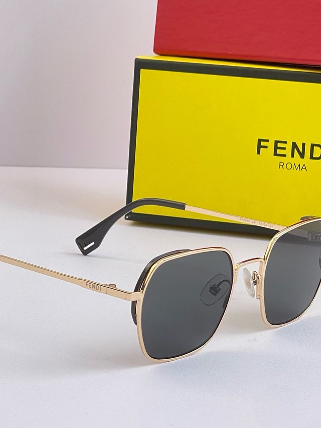 Fendi Sunglasses 821540-2 Fendi Sunglasses 821540-2