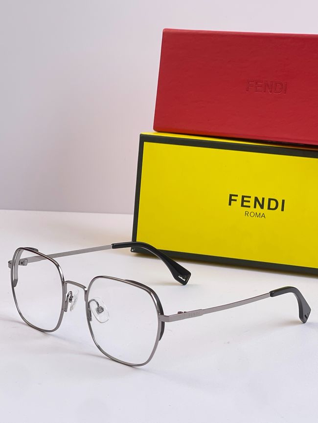 Fendi Sunglasses 821540-4