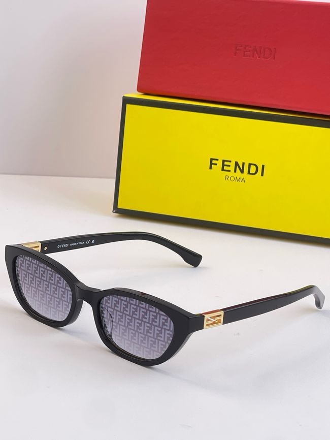 Fendi Sunglasses 821542-4