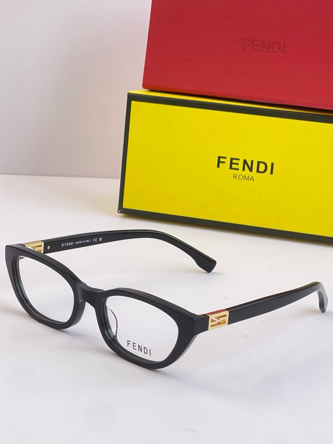 Fendi Sunglasses 821542-6