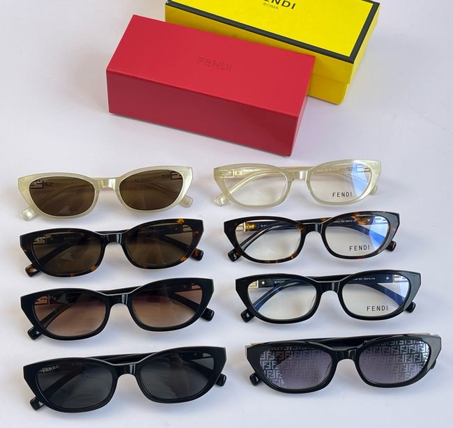 Fendi Sunglasses 821542-8