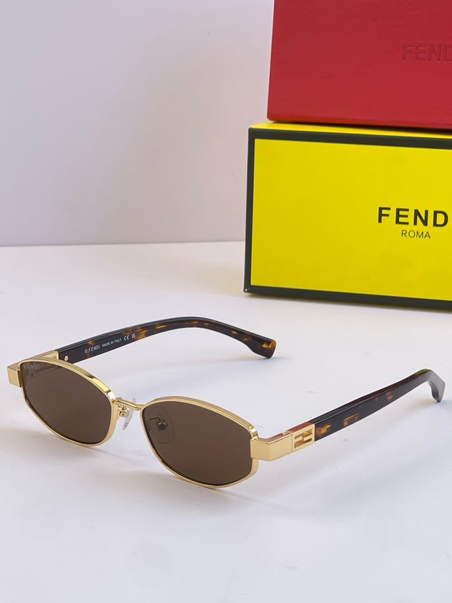 Fendi Sunglasses 821543-4