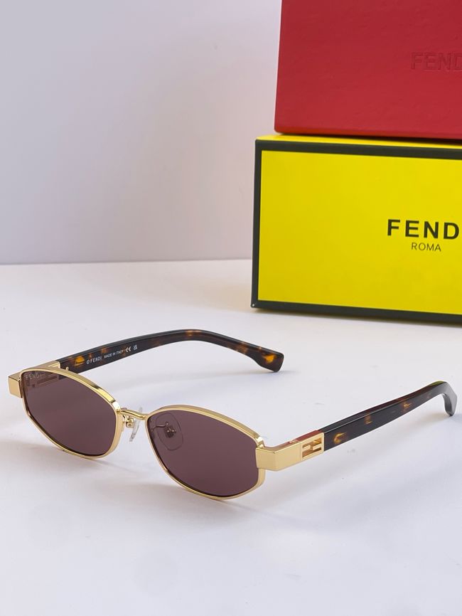 Fendi Sunglasses 821543-5