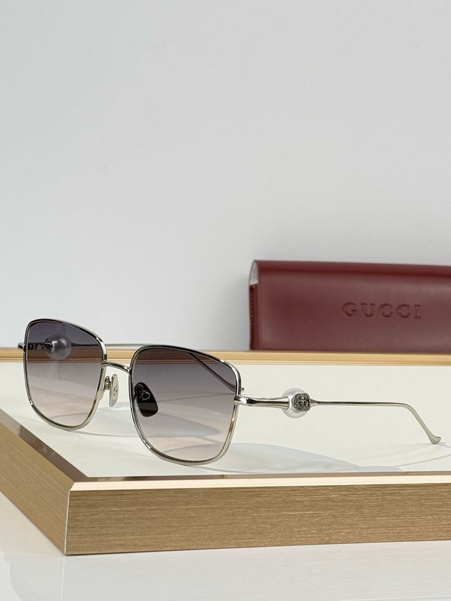 Gucci Sunglasses 821545-3