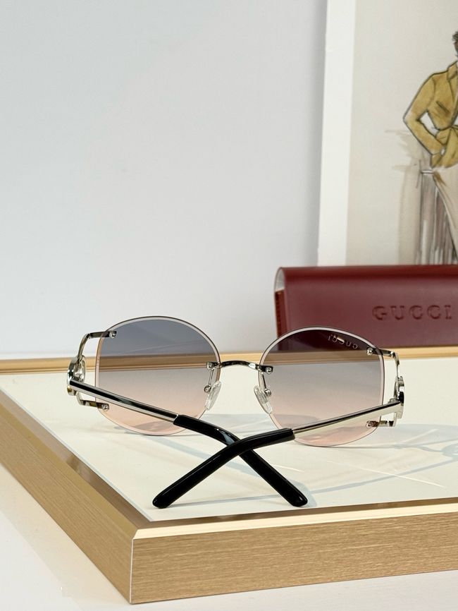 Gucci Sunglasses 821547-6