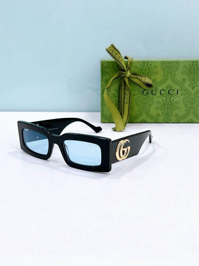 Gucci Sunglasses 821549-3
