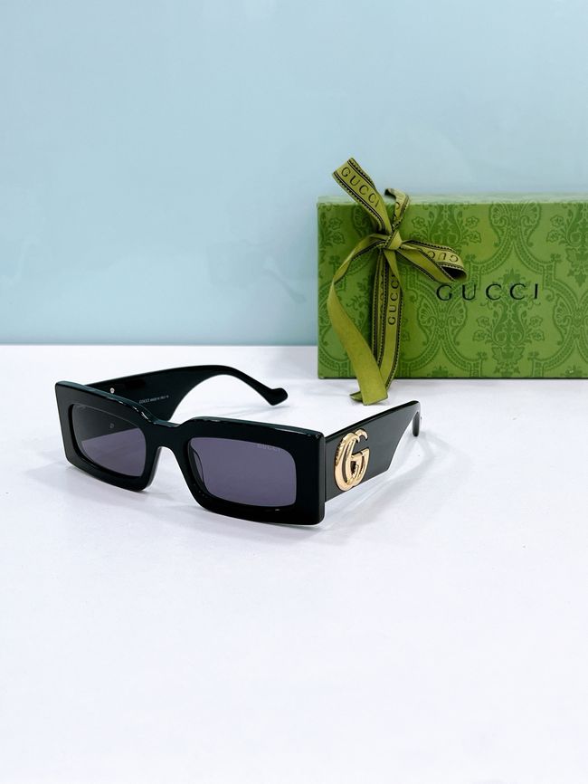 Gucci Sunglasses 821549-7