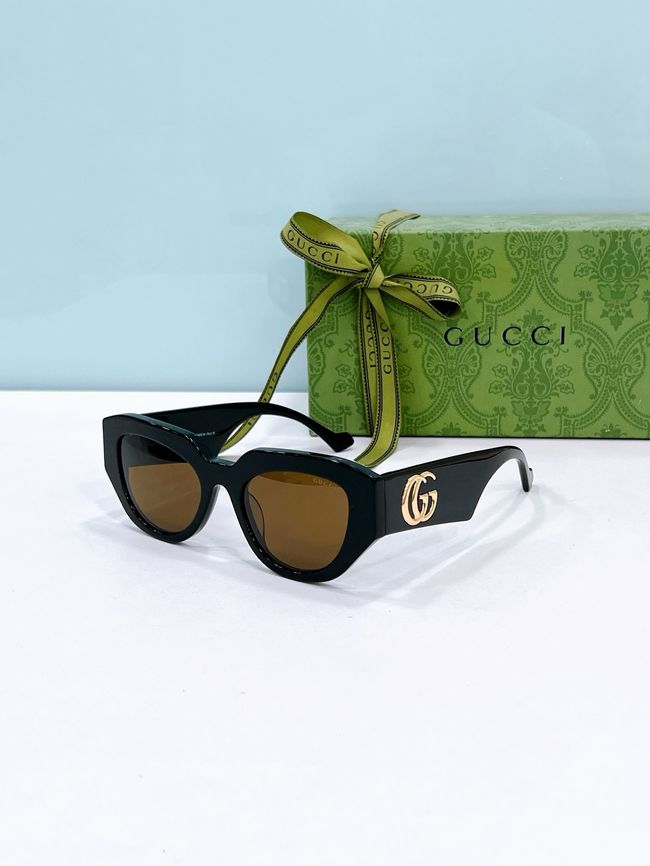 Gucci Sunglasses 821550-5
