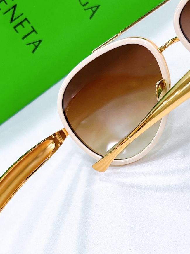 Gucci Sunglasses 821551-6