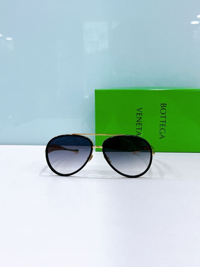 Gucci Sunglasses 821551-7
