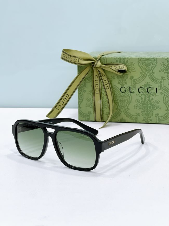 Gucci Sunglasses 821554-3