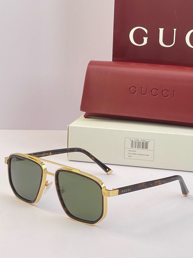 Gucci Sunglasses 821556-4