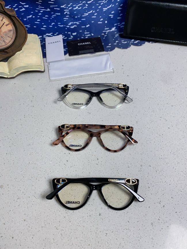 Chanel Sunglasses 821628-2