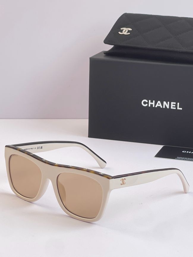 Chanel Sunglasses 821635-5