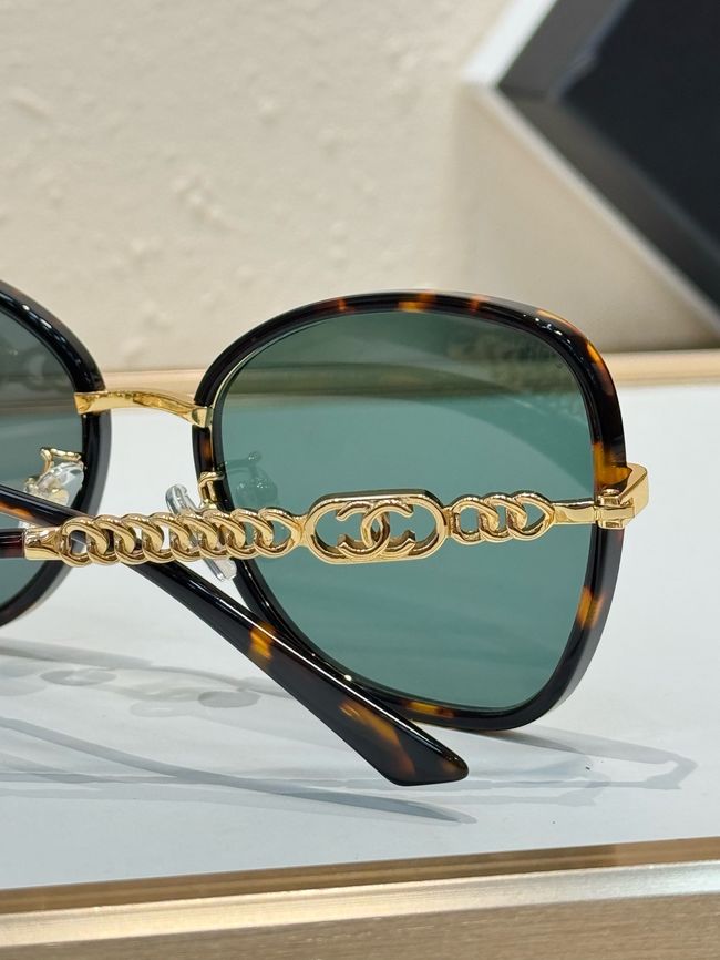 Chanel Sunglasses 821643-7