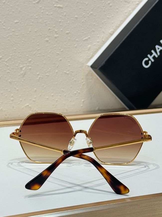 Chanel Sunglasses 821644-2
