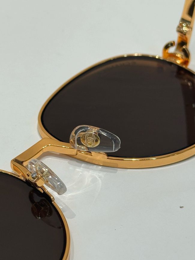 Chanel Sunglasses 821645-6