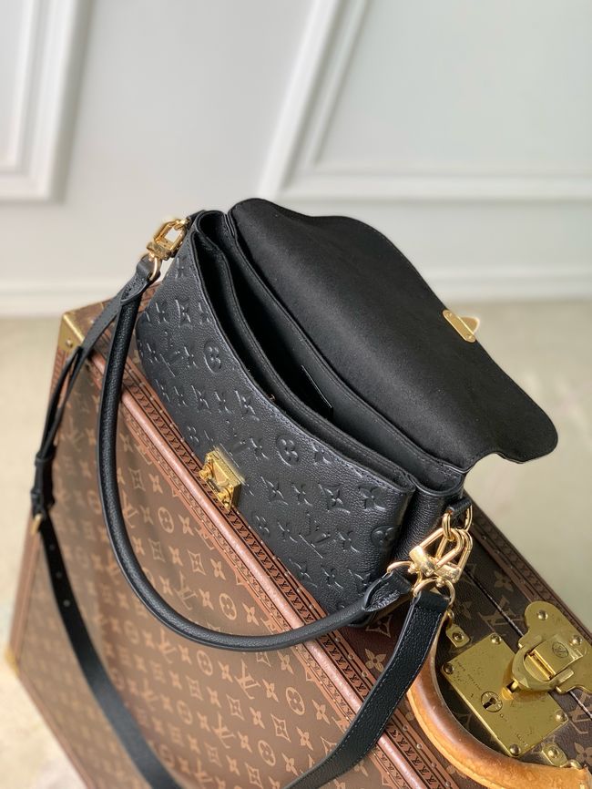 Louis Vuitton Pochette Metis Soft M29783 black