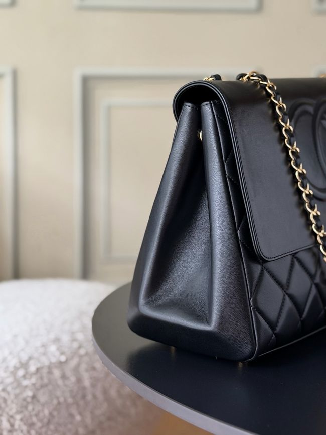 Chanel Large FLAP BAG sheepskin A2215 black
