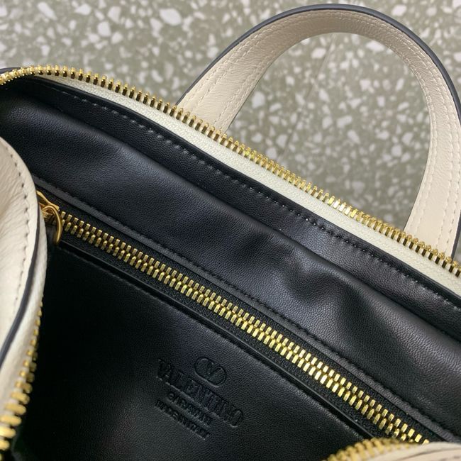 VALENTINO GARAVANI Loco Calf leather bag 0015 black&white