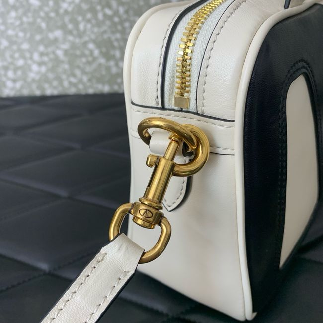 VALENTINO GARAVANI Loco Calf leather bag 0015 black&white